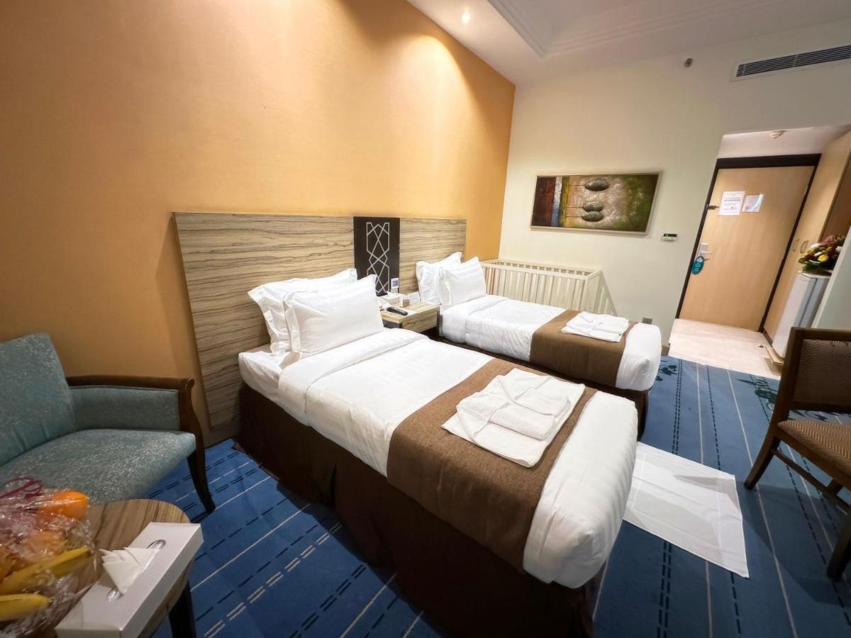 Hotel فندق الروضة La La Mecca Esterno foto